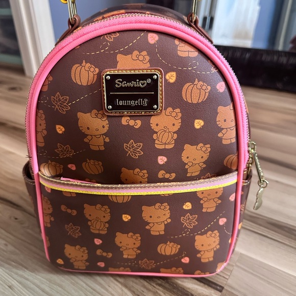 Rare Sanrio Hello Kitty Fall Pumpkin Loungefly Backpack - Picture 3 of 7